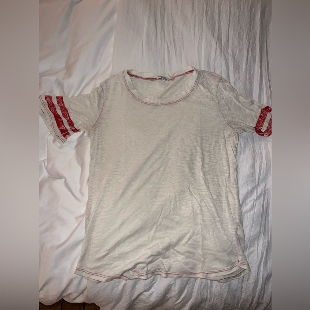 SPLENDID Off White Tee - size XS, lightly worn!